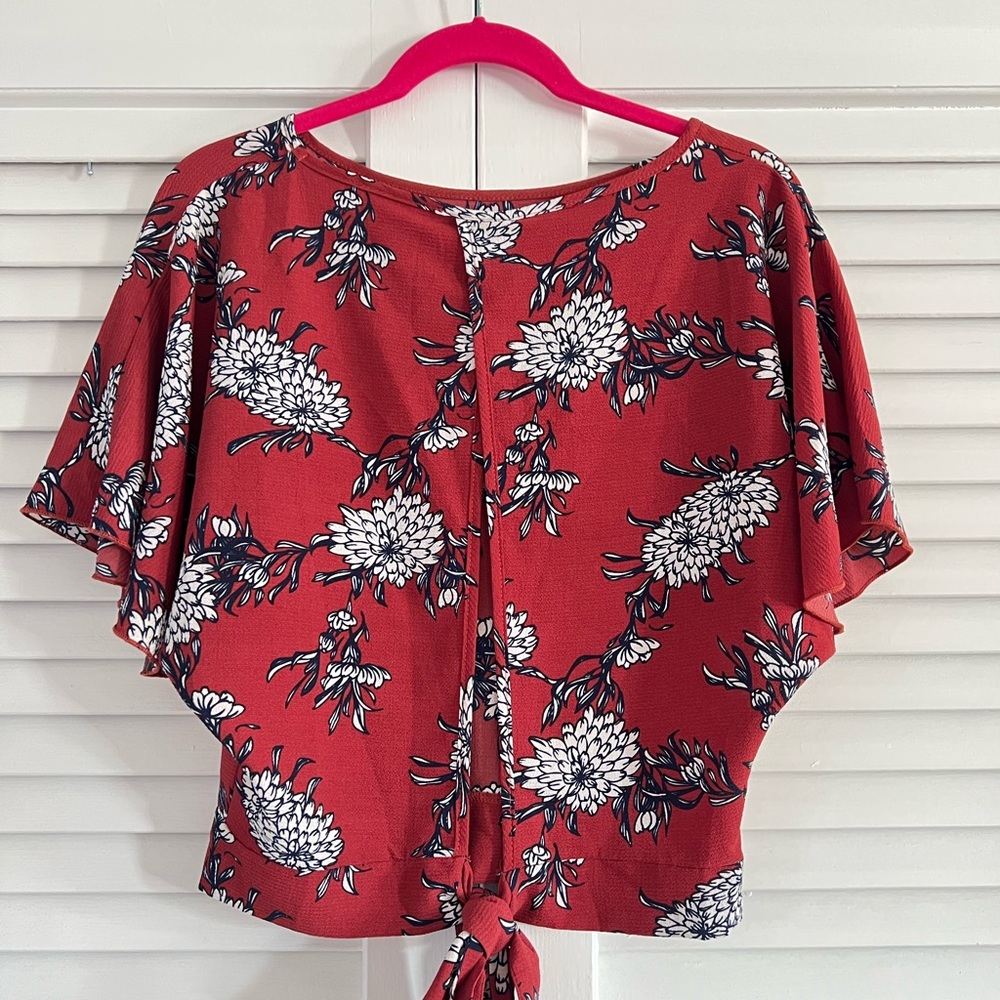 Floral Top - Picture 4 of 6